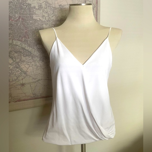 White drapey cami from H&M - Picture 1 of 8